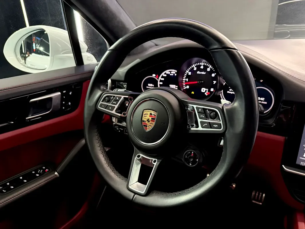 Porsche Cayenne Turbo 4.0 Tiptronic AWD (550 hp) - 13