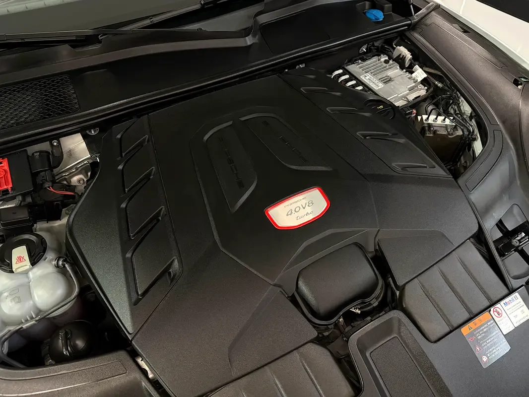 Porsche Cayenne Turbo 4.0 Tiptronic AWD (550 hp) - 18