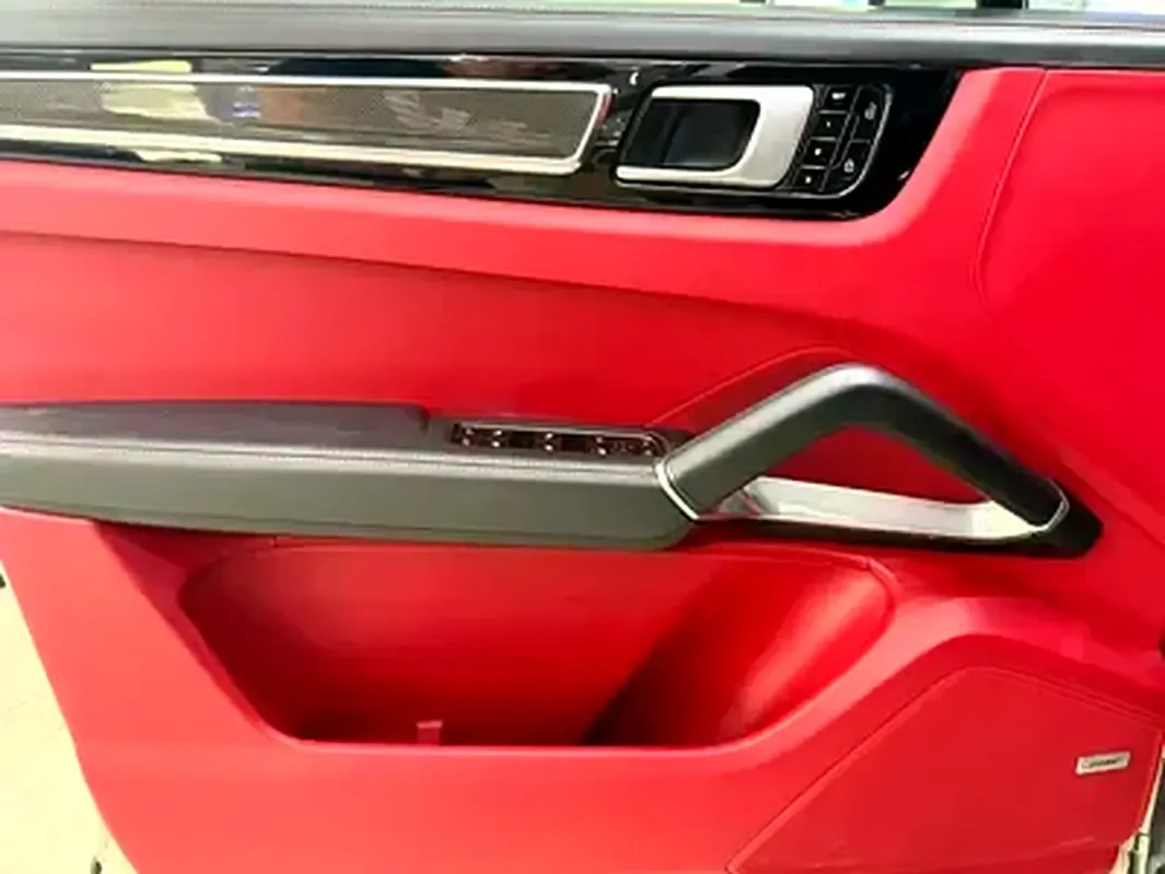 Porsche Cayenne Turbo 4.0 Tiptronic AWD (550 hp) - 11