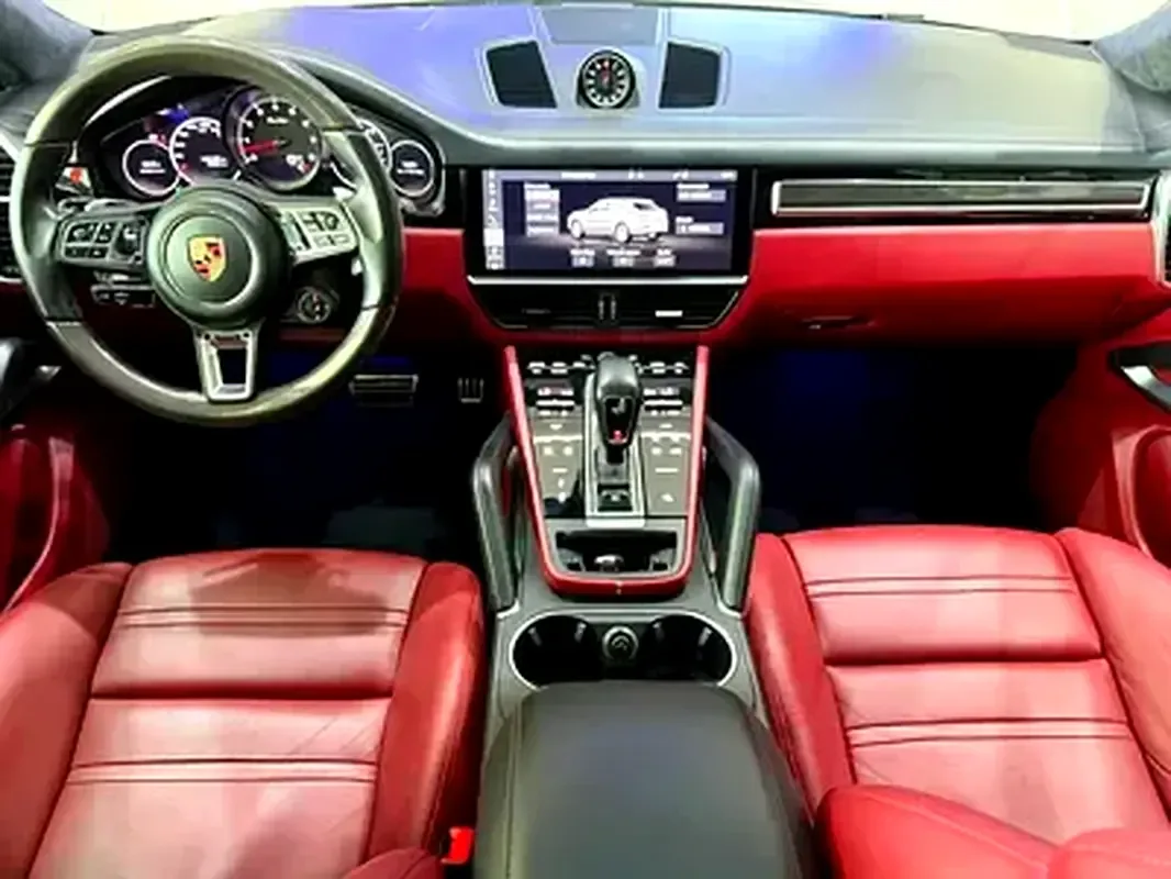 Porsche Cayenne Turbo 4.0 Tiptronic AWD (550 hp) - 12