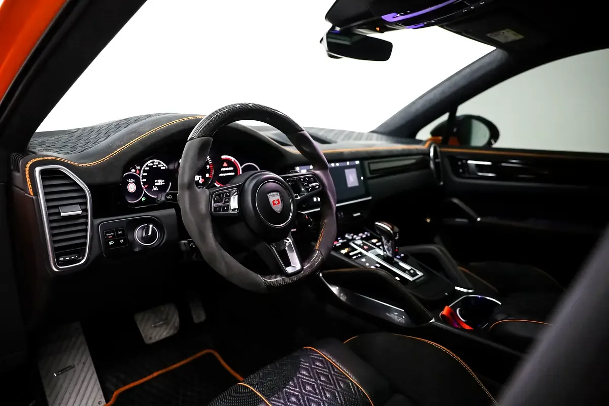 Porsche Cayenne Turbo 4.0 Tiptronic S AWD (550 حصان) - 12