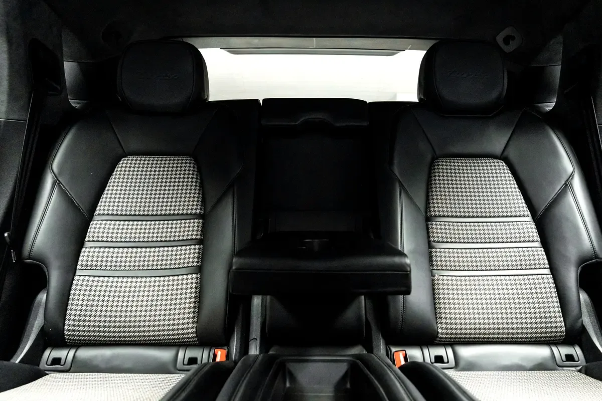 Porsche Cayenne Turbo 4.0 Tiptronic S AWD (550 hp) - 17
