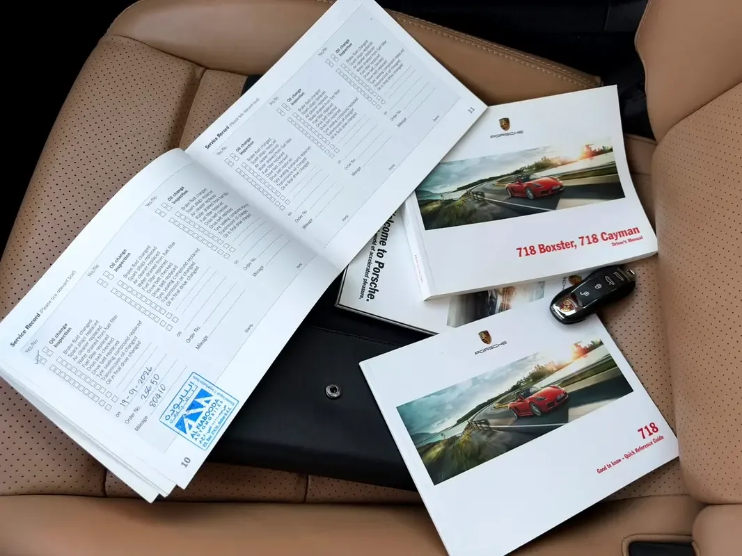 Porsche Cayman 2.0 AMT RWD (300 حصان) - 15