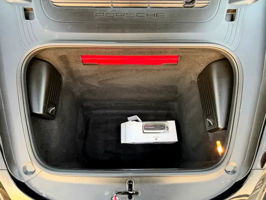 Porsche Cayman 2.0 AMT RWD (300 حصان) - 18