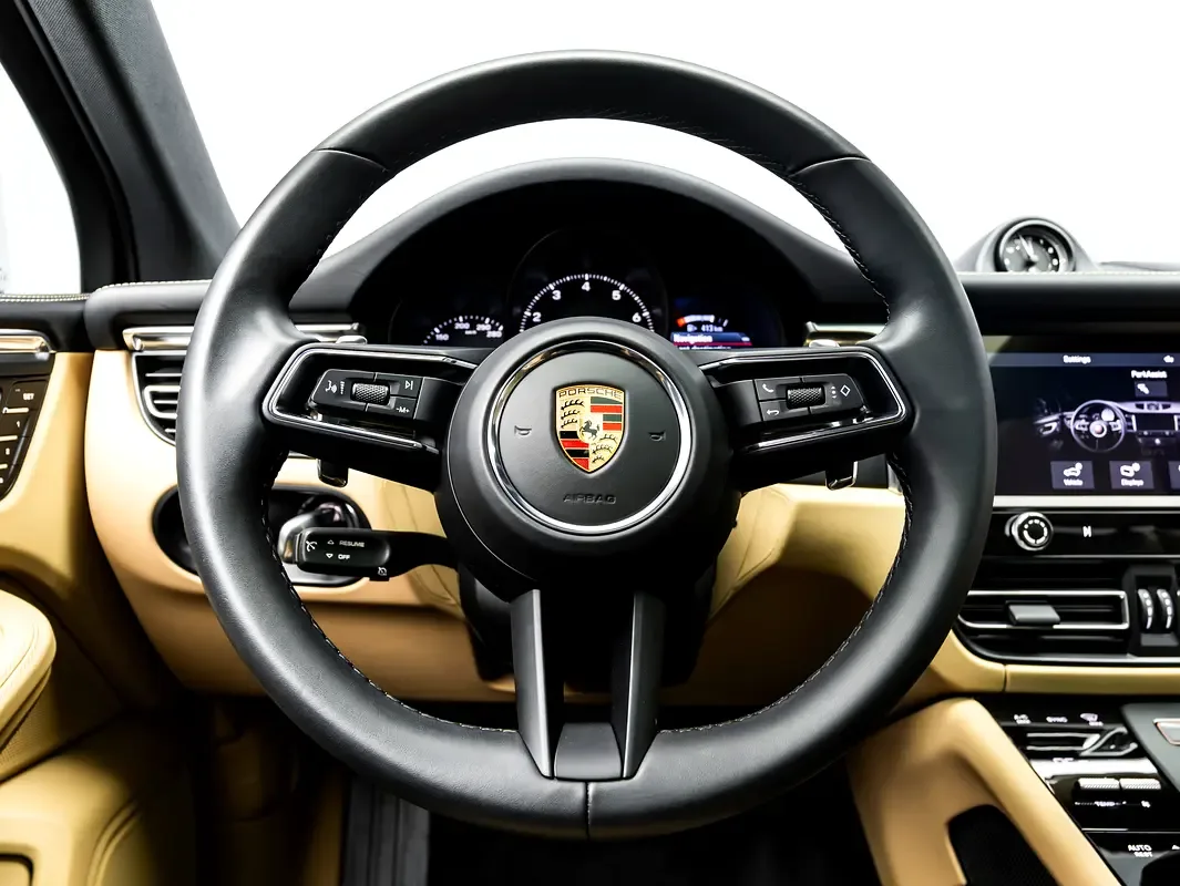 Porsche Macan 2.0 AMT 4WD (265 hp) - 12