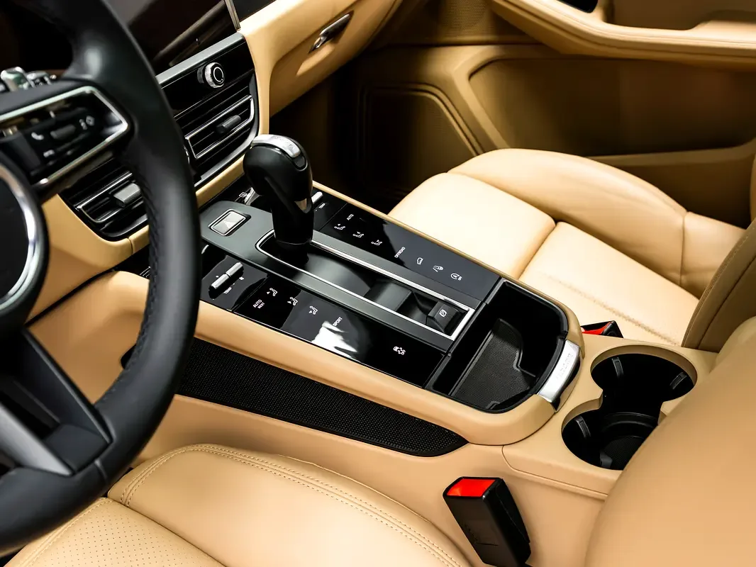 Porsche Macan 2.0 AMT 4WD (265 hp) - 16