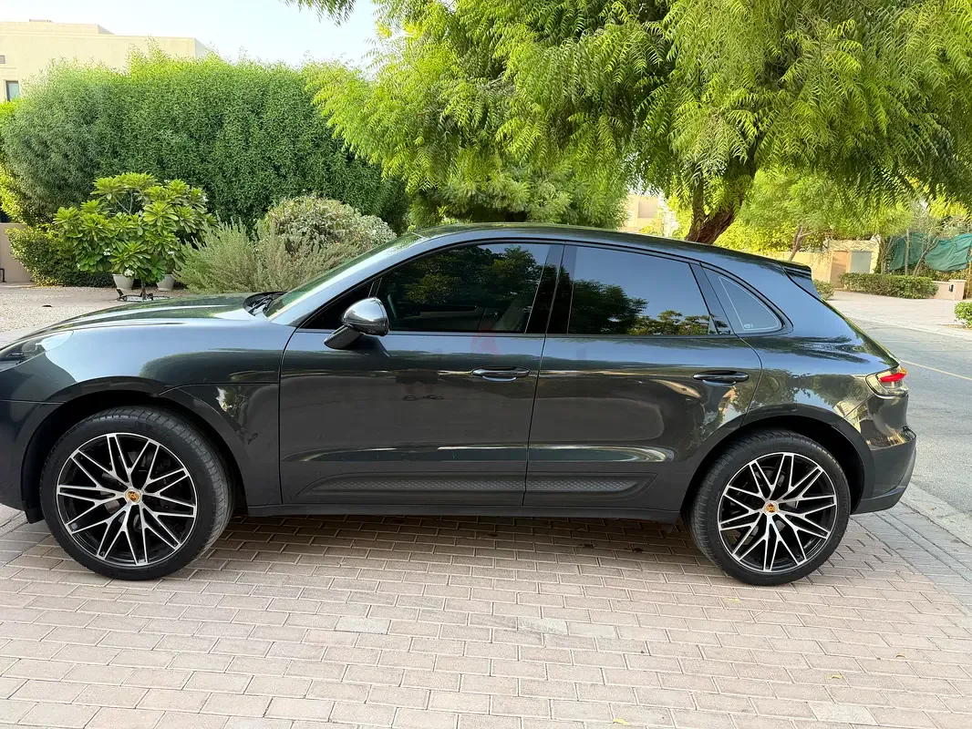 Porsche Macan 2.0 AMT 4WD (265 حصان) - 2