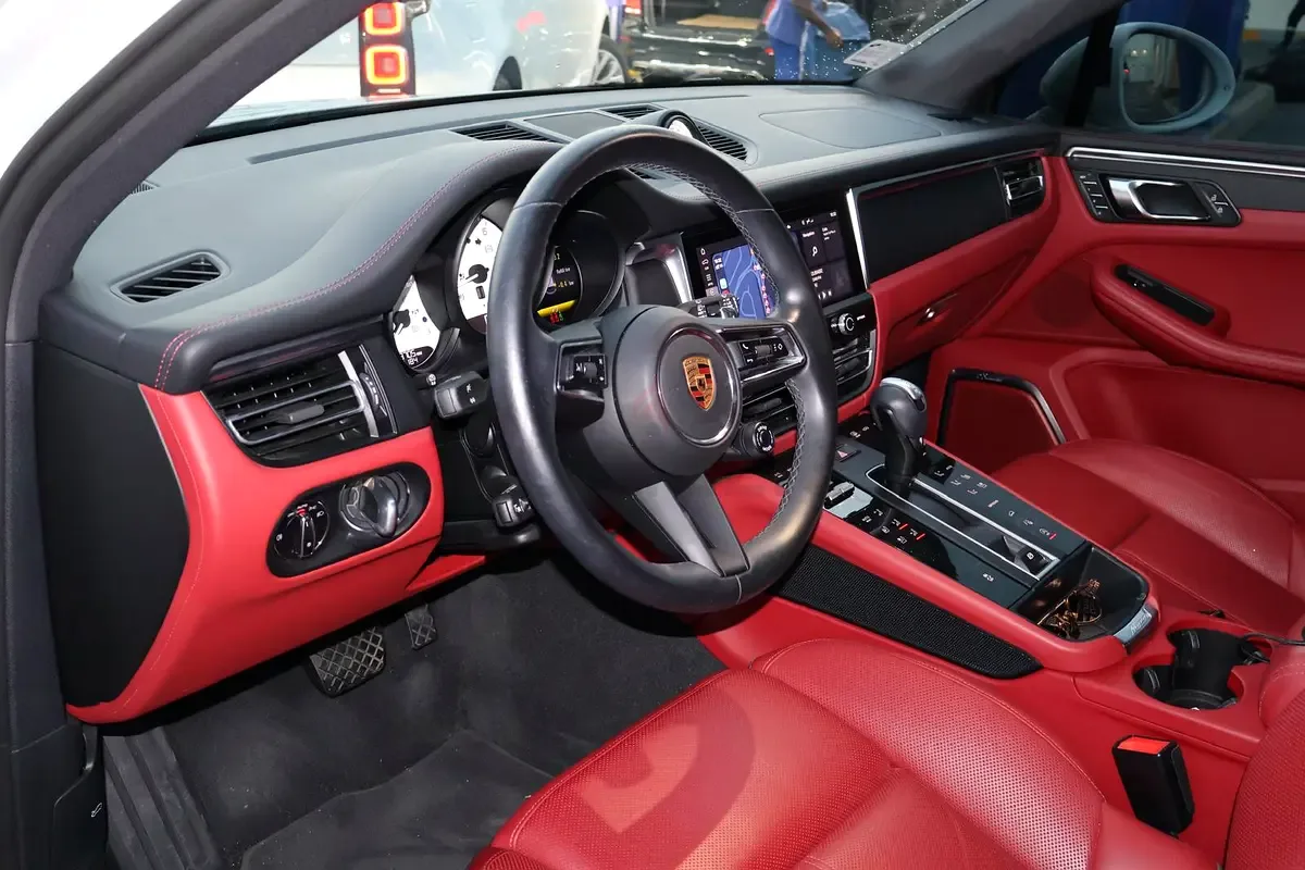 Porsche Macan 2.0 AMT 4WD (265 حصان) - 5