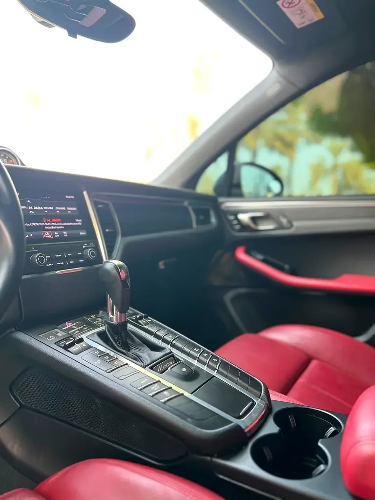 Porsche Macan 2.0 PDK AWD (252 حصان) - 9
