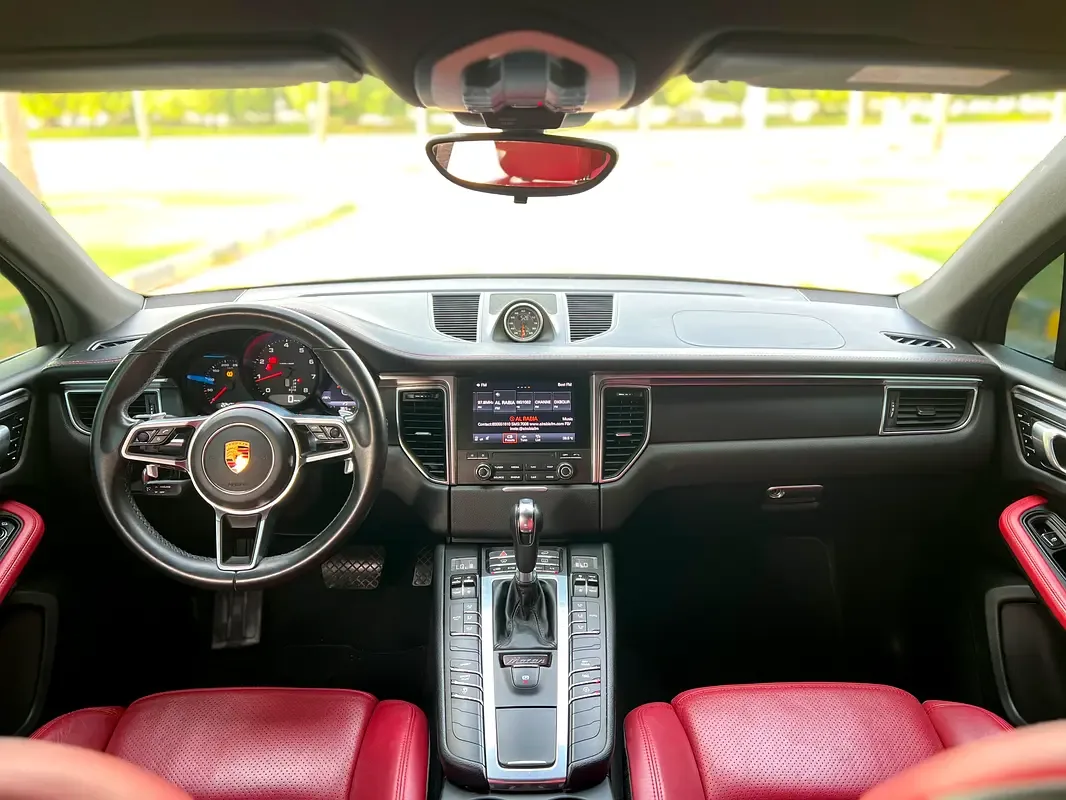 Porsche Macan 2.0 PDK AWD (252 حصان) - 14