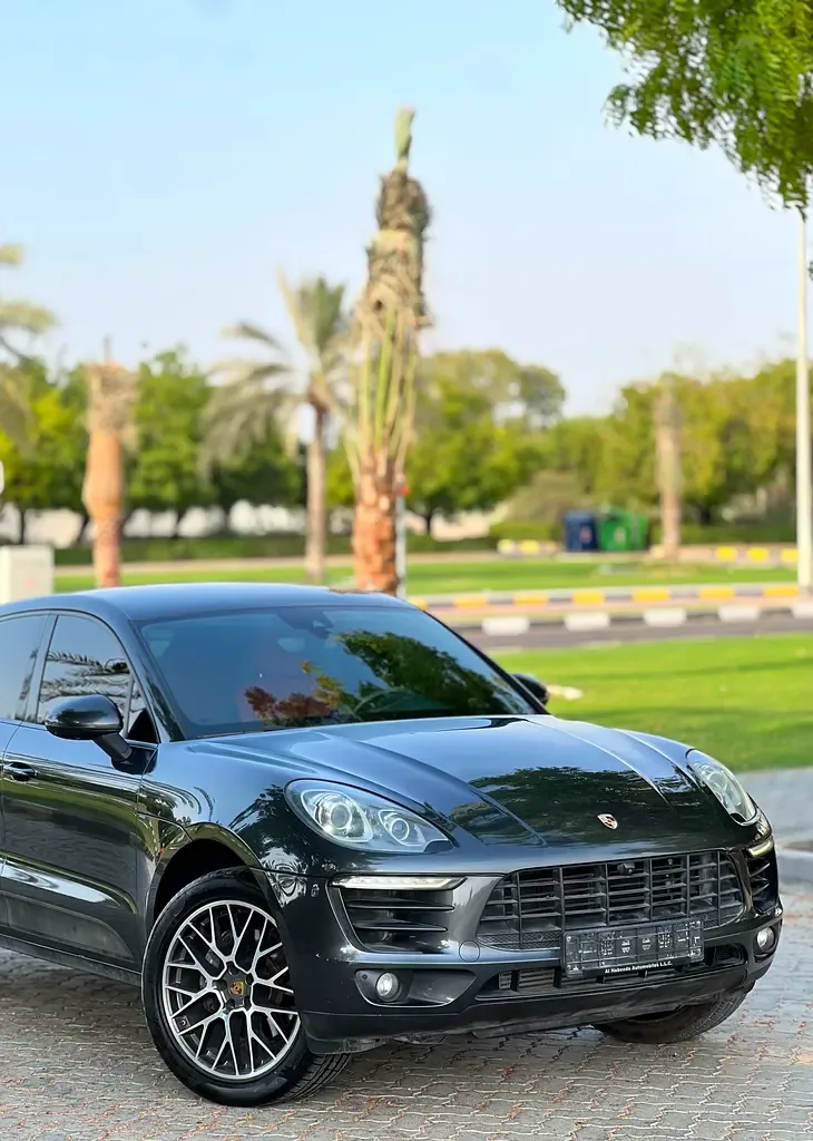 Porsche Macan 2.0 PDK AWD (252 حصان) - 19