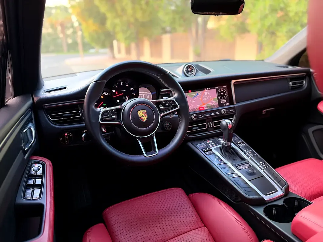 Porsche Macan 2.0 PDK AWD (252 حصان) - 17