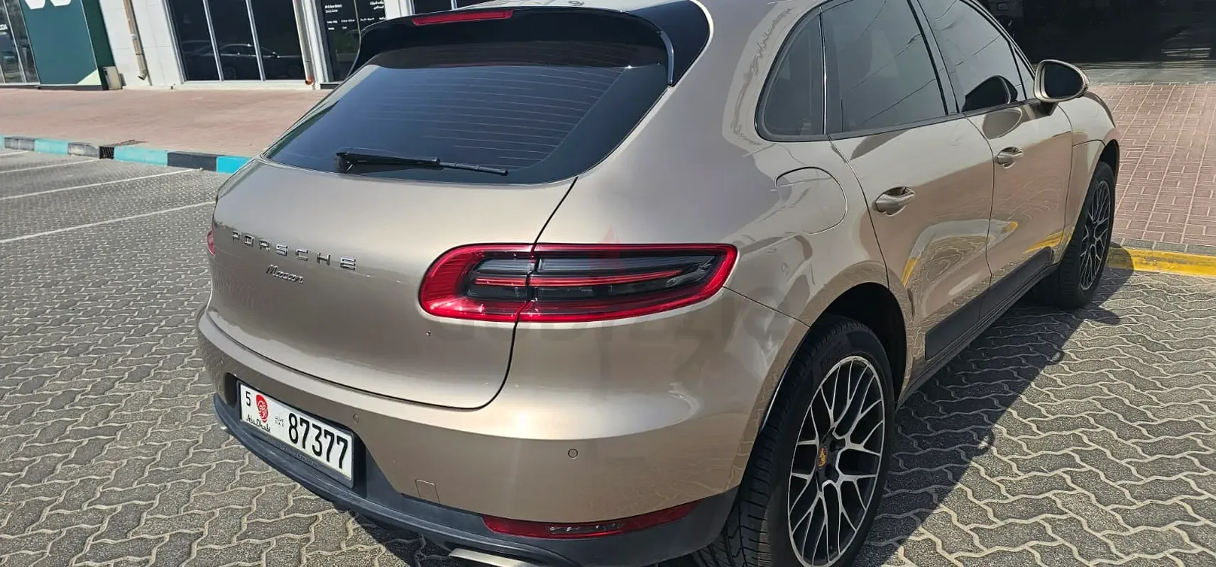 Porsche Macan 2.0 PDK AWD (252 حصان) - 2