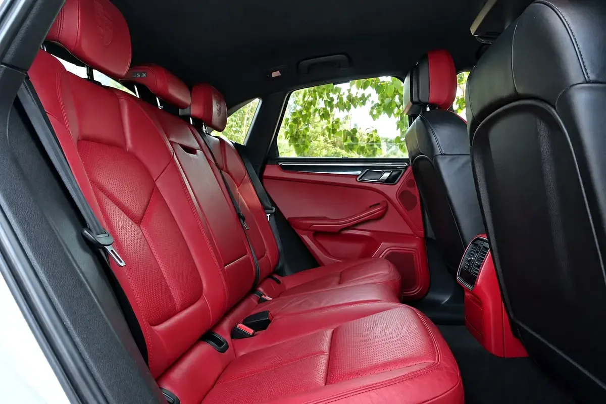 Porsche Macan GTS 3.0 PDK AWD (360 حصان) - 10