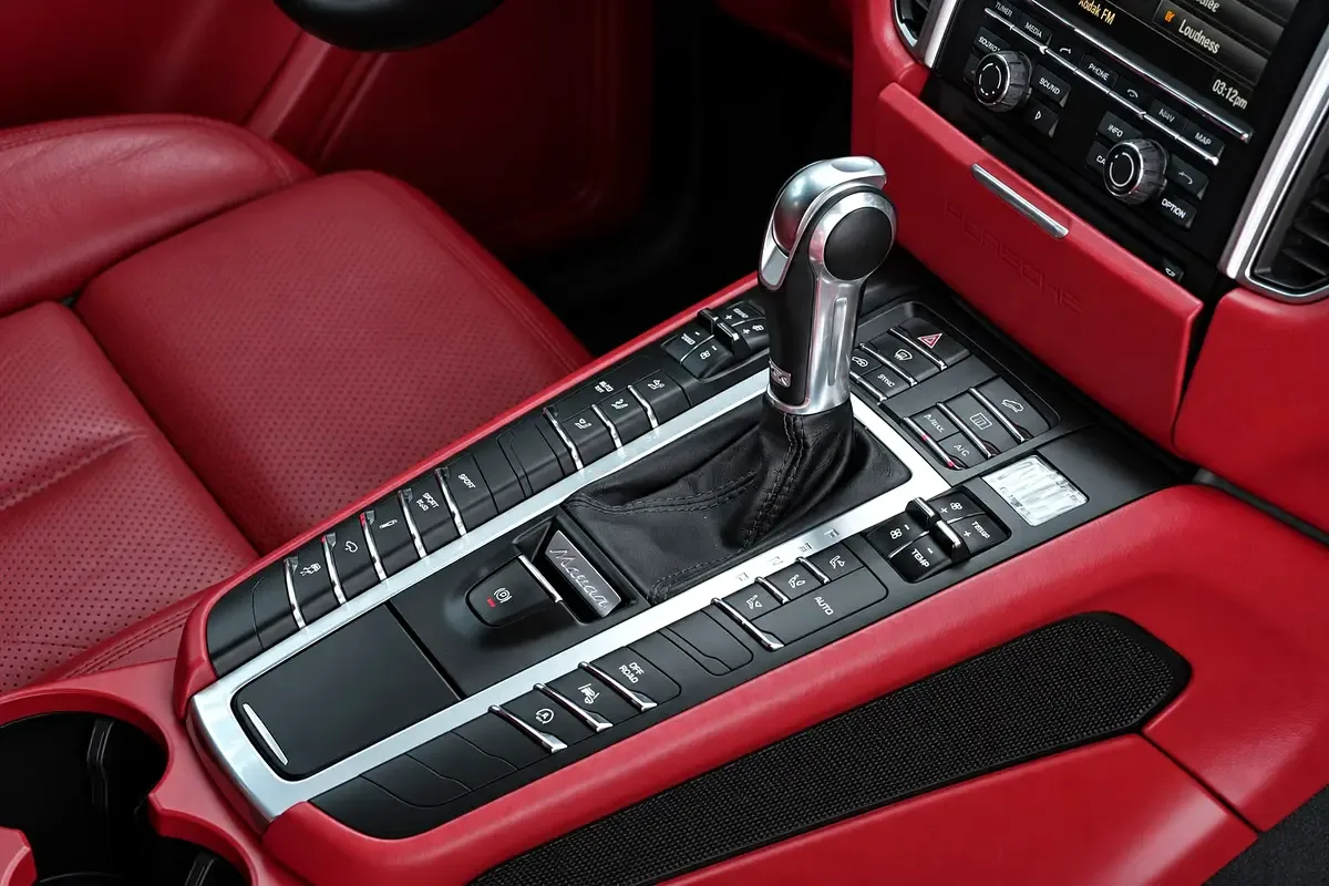 Porsche Macan GTS 3.0 PDK AWD (360 حصان) - 15
