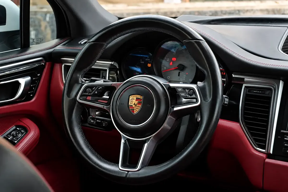 Porsche Macan GTS 3.0 PDK AWD (360 حصان) - 16