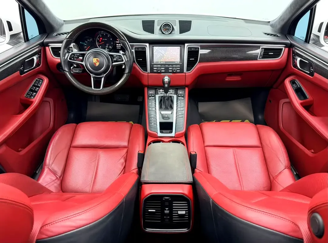 Porsche Macan Turbo 3.6 PDK AWD (400 hp) - 9