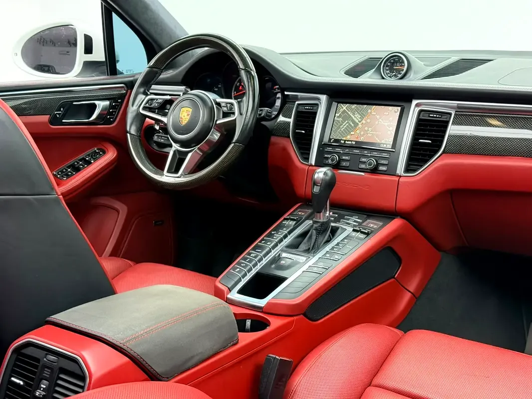 Porsche Macan Turbo 3.6 PDK AWD (400 hp) - 12