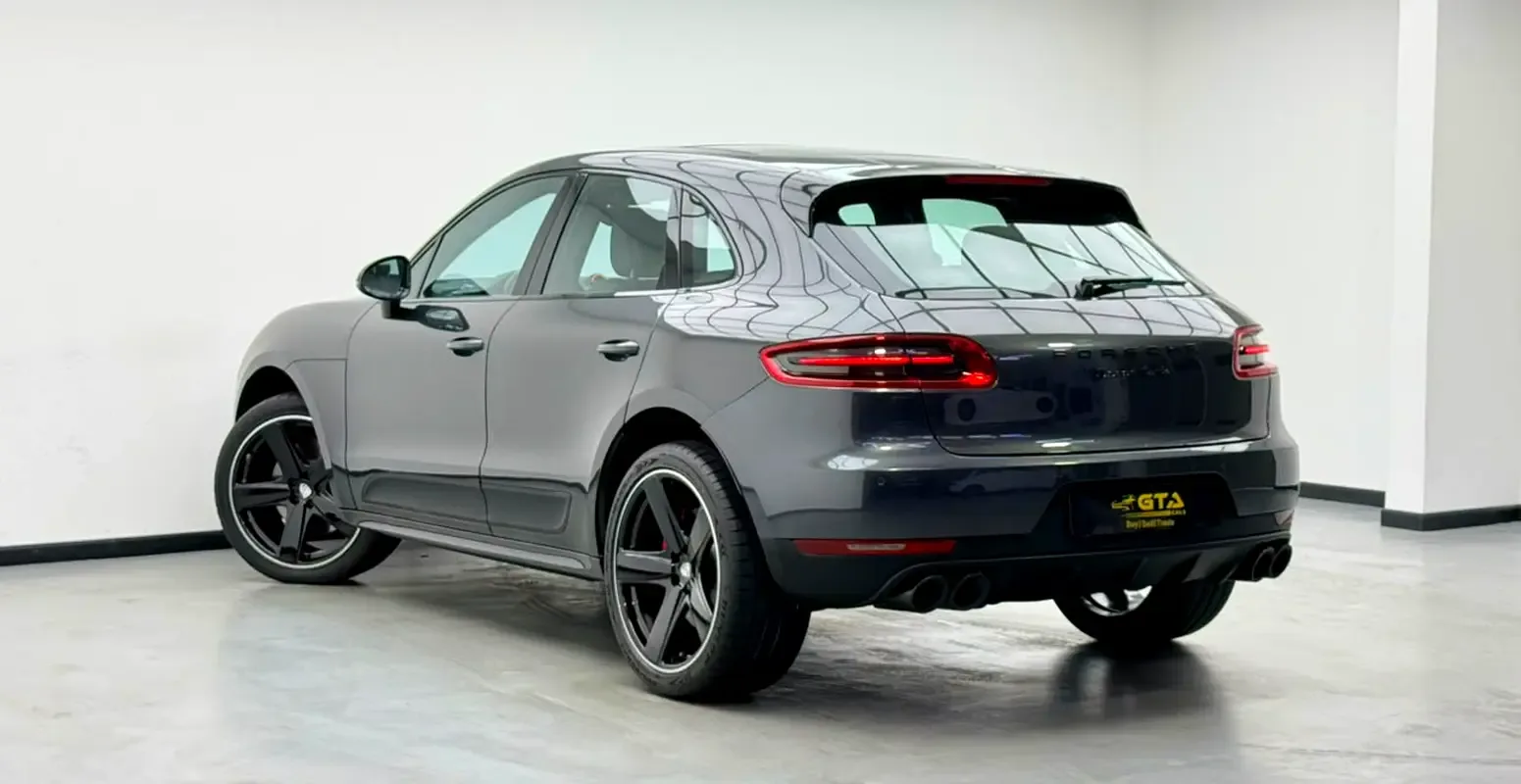Porsche Macan Turbo 3.6 PDK AWD (400 حصان) - 4