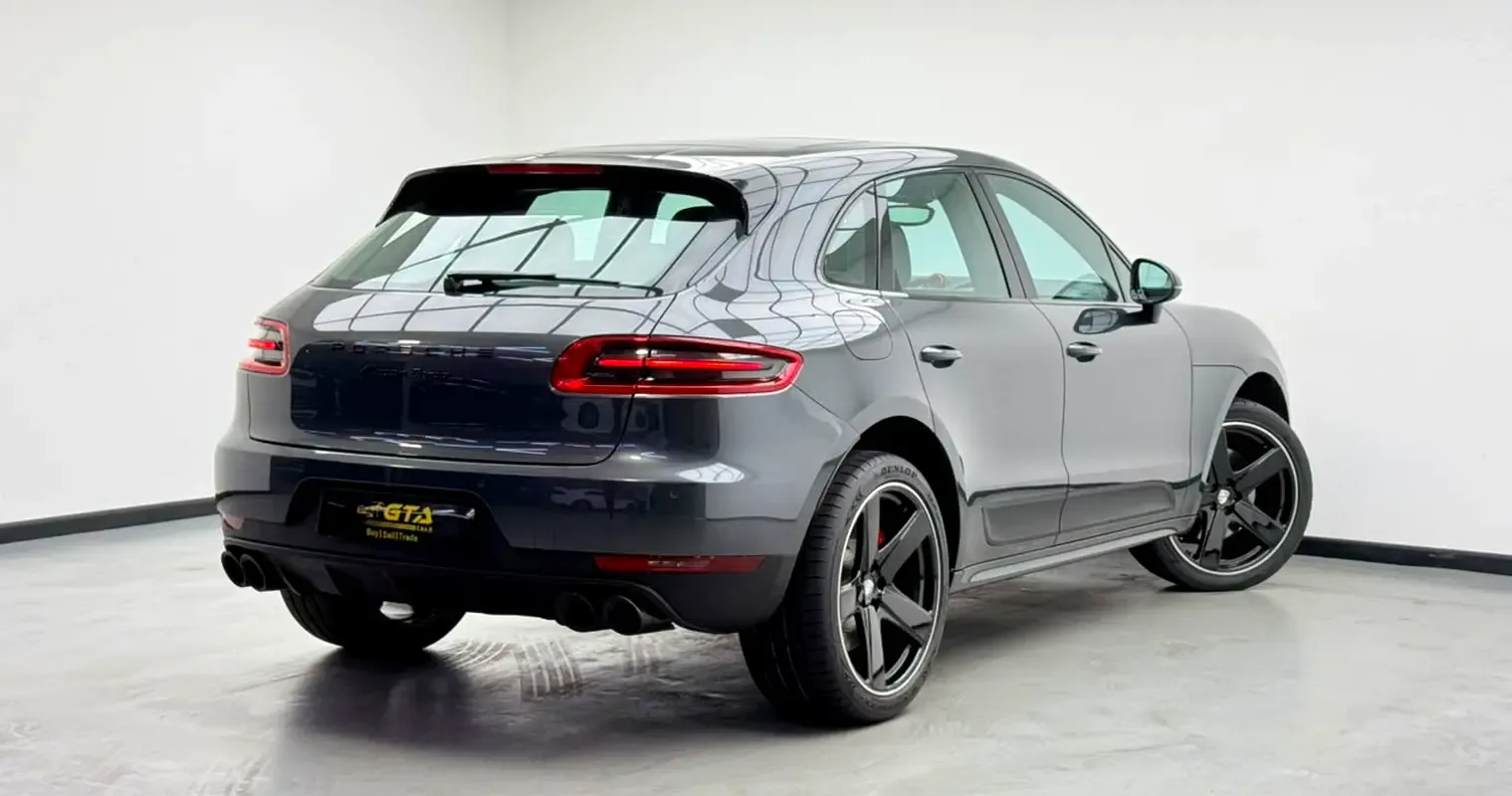 Porsche Macan Turbo 3.6 PDK AWD (400 حصان) - 6