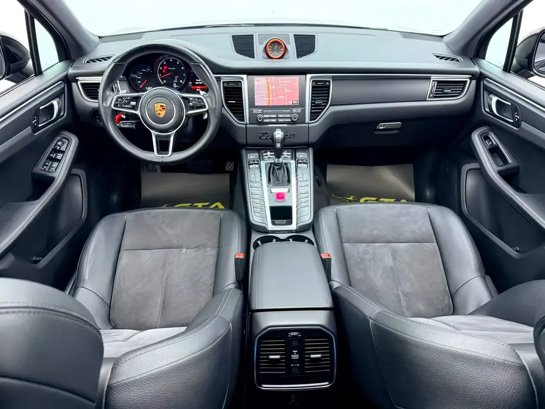 Porsche Macan Turbo 3.6 PDK AWD (400 حصان) - 9
