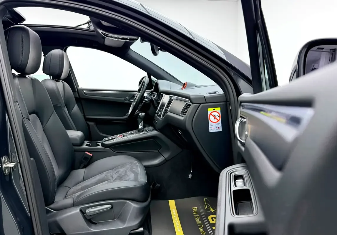 Porsche Macan Turbo 3.6 PDK AWD (400 حصان) - 15