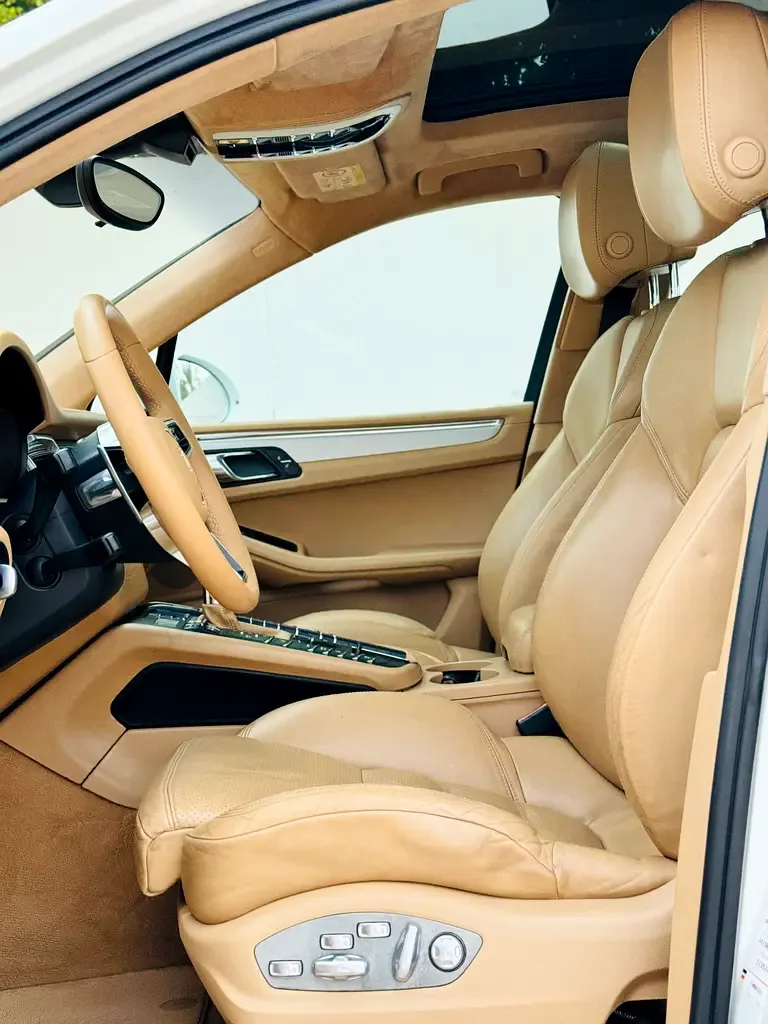 Porsche Macan Turbo 3.6 PDK AWD (400 hp) - 10