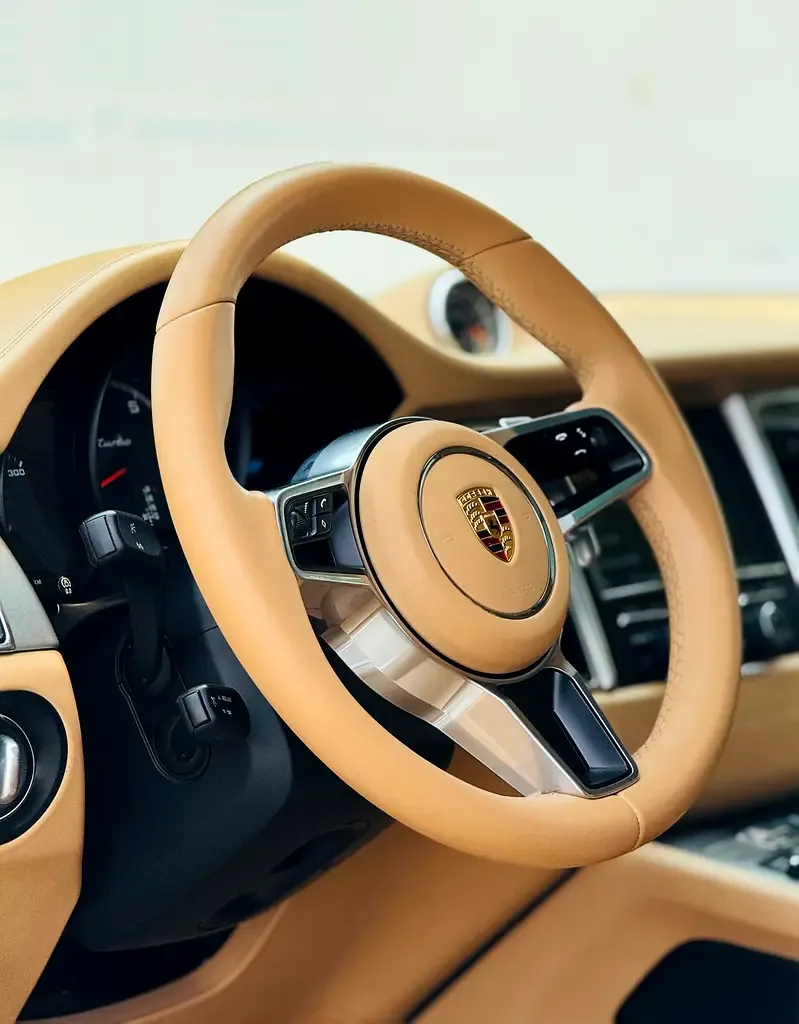Porsche Macan Turbo 3.6 PDK AWD (400 hp) - 15