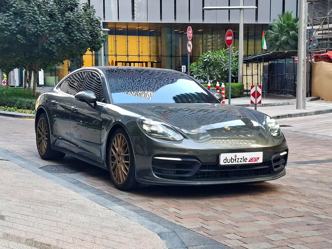 Porsche Panamera 2.9 AMT RWD (330 hp)