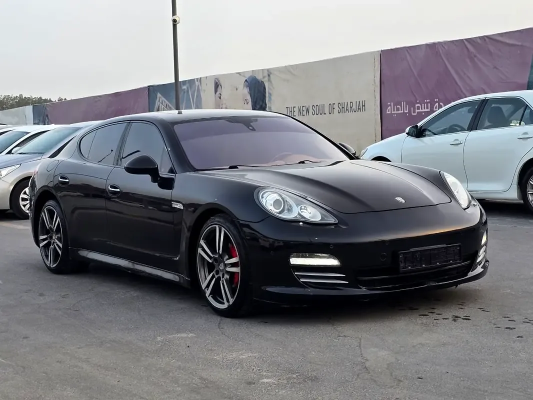 Porsche Panamera 4.8 AMT RWD (400 حصان) - 2