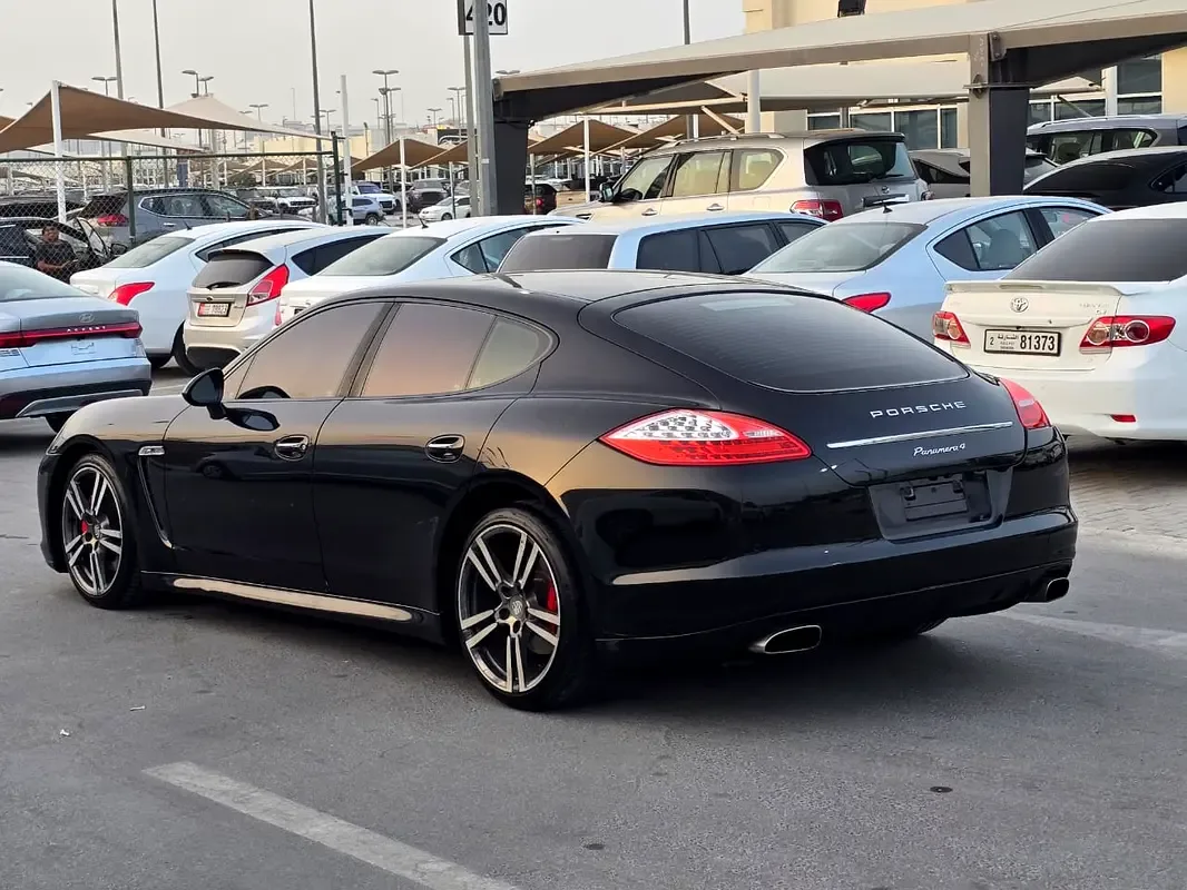 Porsche Panamera 4.8 AMT RWD (400 حصان) - 5