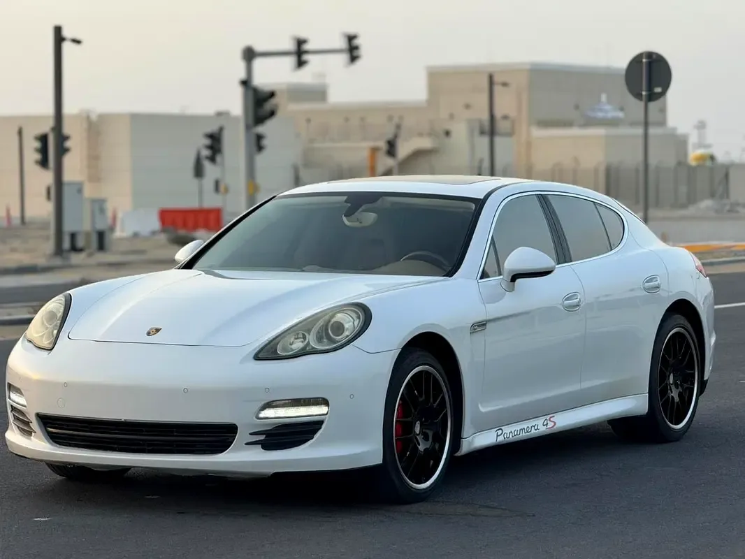 Porsche Panamera 4S 4.8 PDK AWD (400 hp) - 4