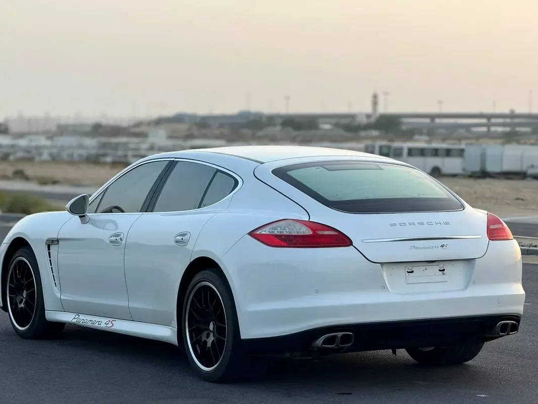 Porsche Panamera 4S 4.8 PDK AWD (400 hp) - 11