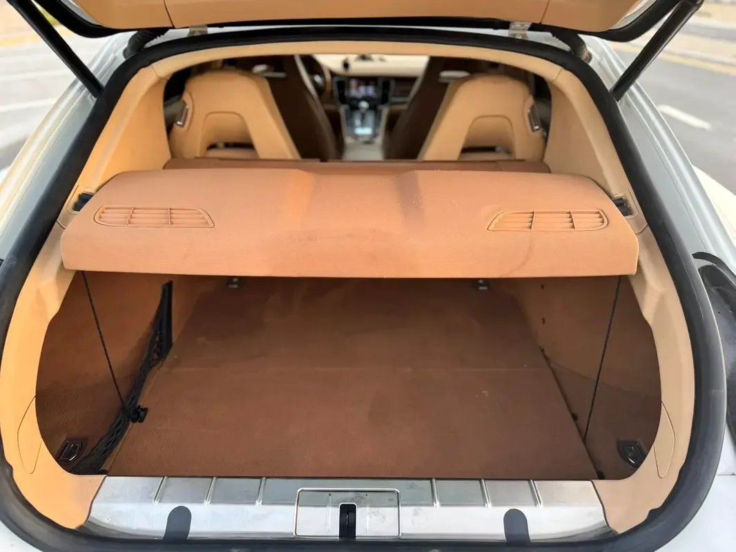 Porsche Panamera 4S 4.8 PDK AWD (400 hp) - 12
