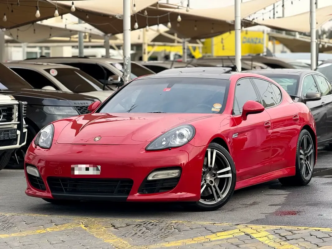 Porsche Panamera GTS 4.8 PDK AWD (440 hp)