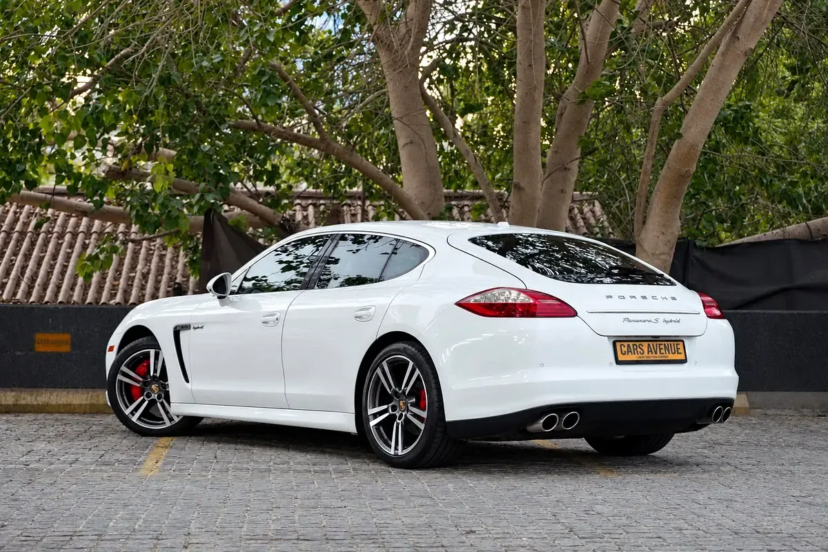 Porsche Panamera S Hybrid 3.0 Tiptronic (380 hp) - 16