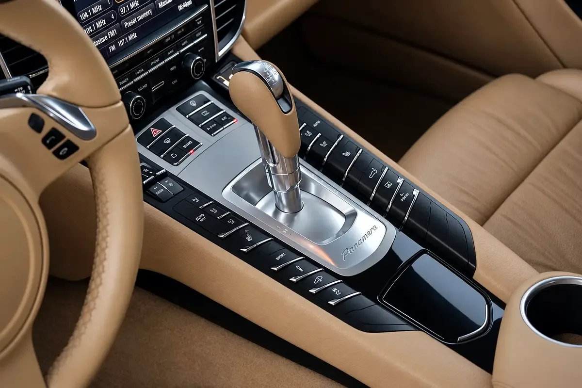 Porsche Panamera S Hybrid 3.0 Tiptronic (380 hp) - 15