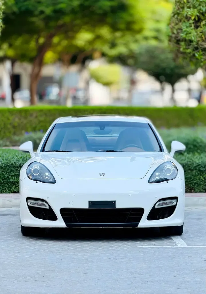 Porsche Panamera Turbo 4.8 PDK AWD (500 حصان) - 2