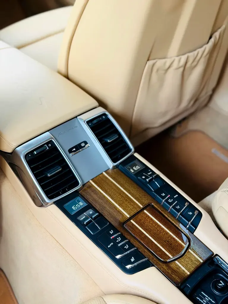 Porsche Panamera Turbo 4.8 PDK AWD (500 حصان) - 12