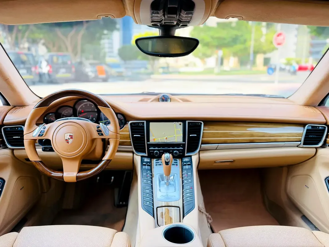 Porsche Panamera Turbo 4.8 PDK AWD (500 حصان) - 16