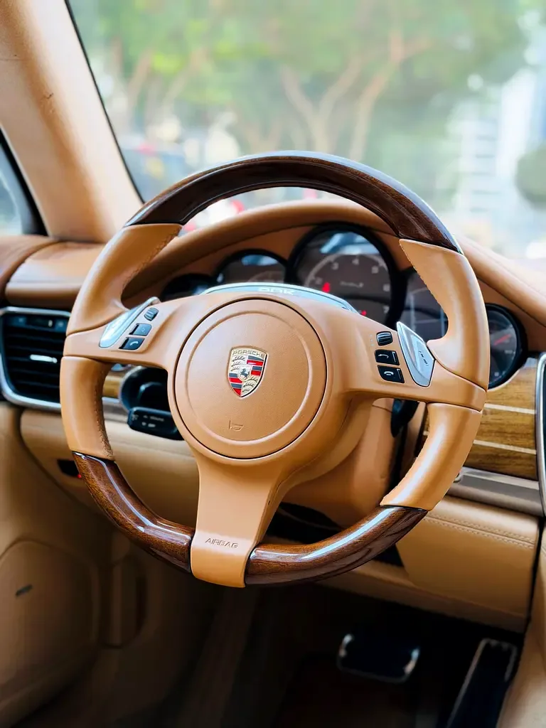 Porsche Panamera Turbo 4.8 PDK AWD (500 حصان) - 14