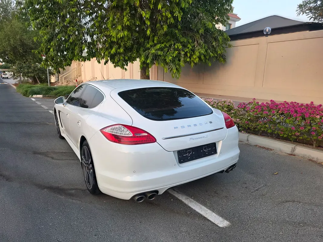 Porsche Panamera Turbo 4.8 PDK AWD (520 حصان) - 6