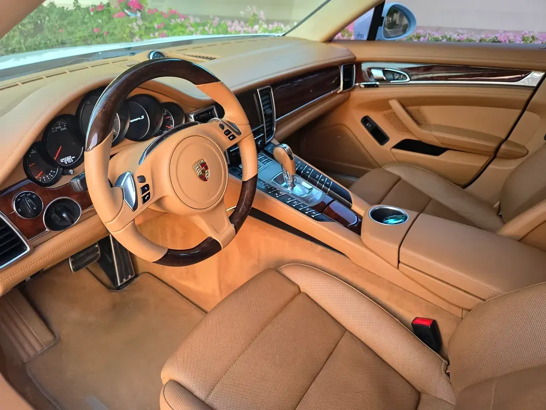 Porsche Panamera Turbo 4.8 PDK AWD (520 حصان) - 16