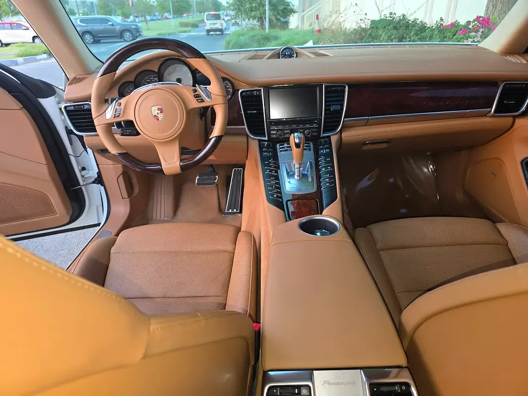 Porsche Panamera Turbo 4.8 PDK AWD (520 حصان) - 14