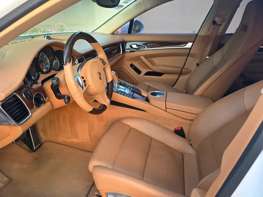 Porsche Panamera Turbo 4.8 PDK AWD (520 حصان) - 18