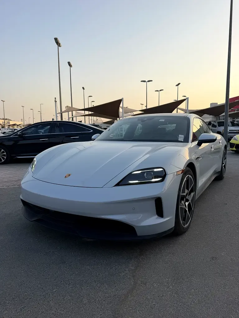 Porsche Taycan AT (408 hp)