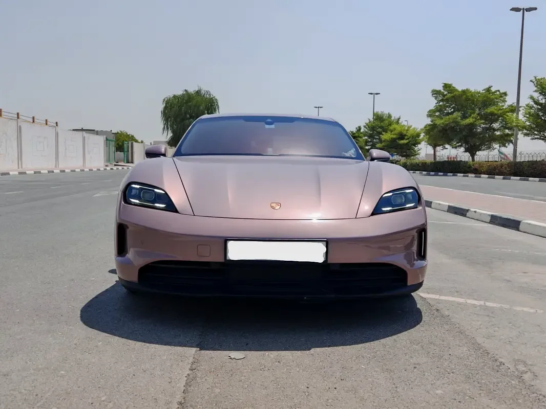 Porsche Taycan AT 4WD (544 hp)