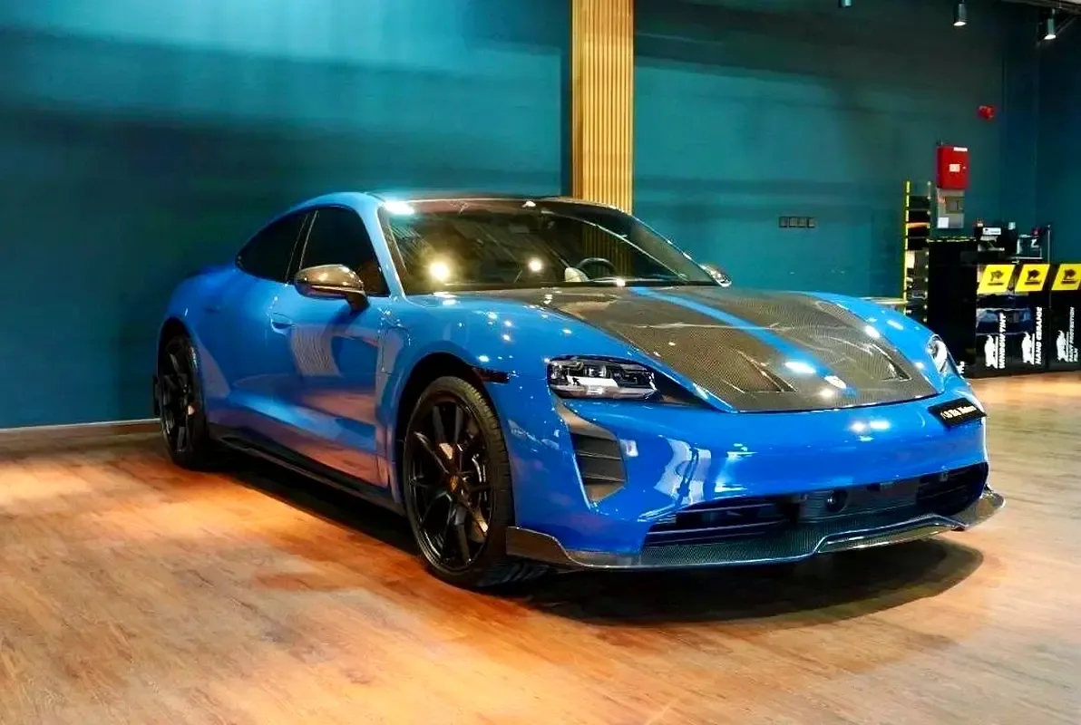 Porsche Taycan AT AWD (571 hp)