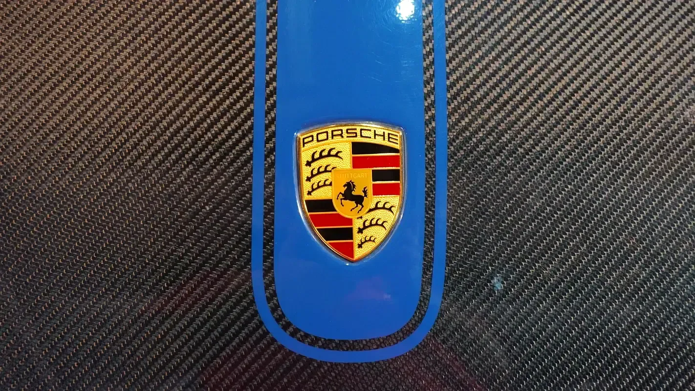 Porsche Taycan AT AWD (571 حصان) - 10