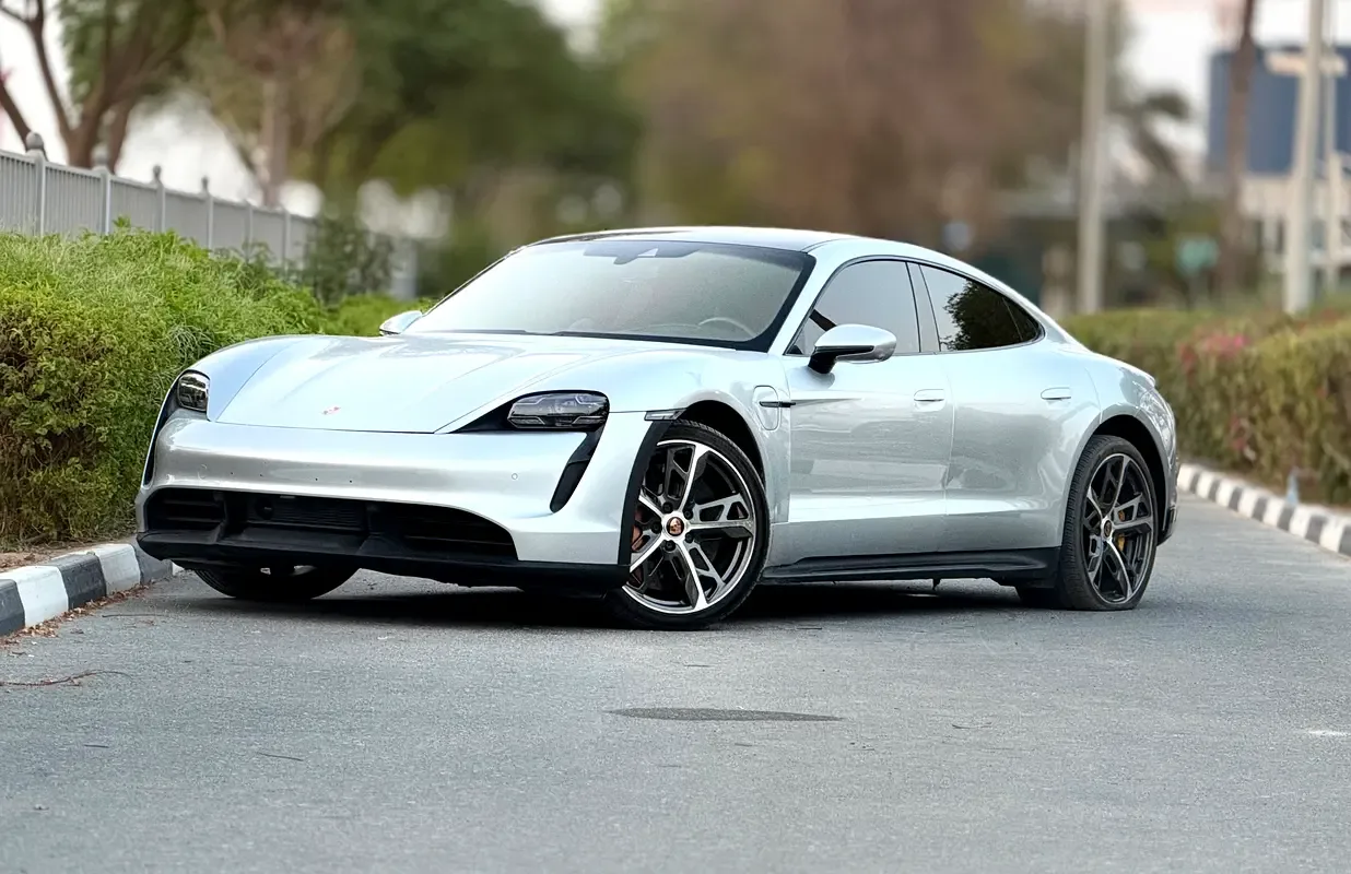 Porsche Taycan AT AWD (761 hp)
